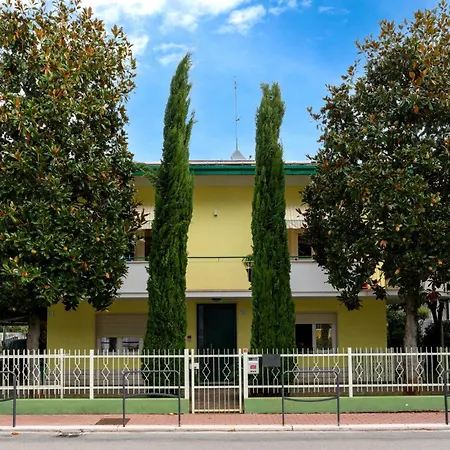 Lägenhet Casa Del Gelsomino Misano Adriatico